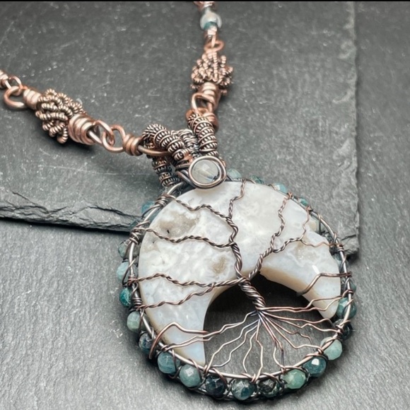 White Lace Agate Crescent Moon Tree Of Life Copper Wrapped Boho Necklace - Picture 4 of 16